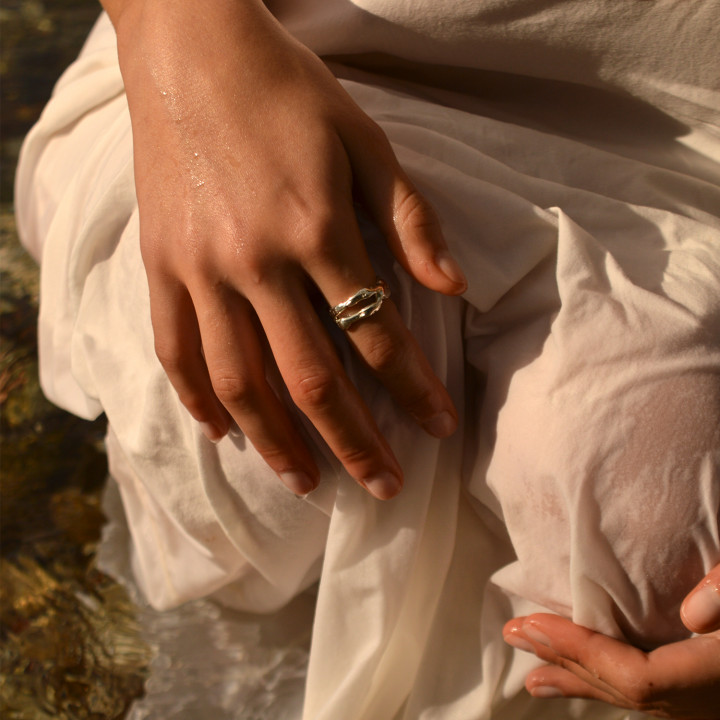 Aine Δαχτυλίδι