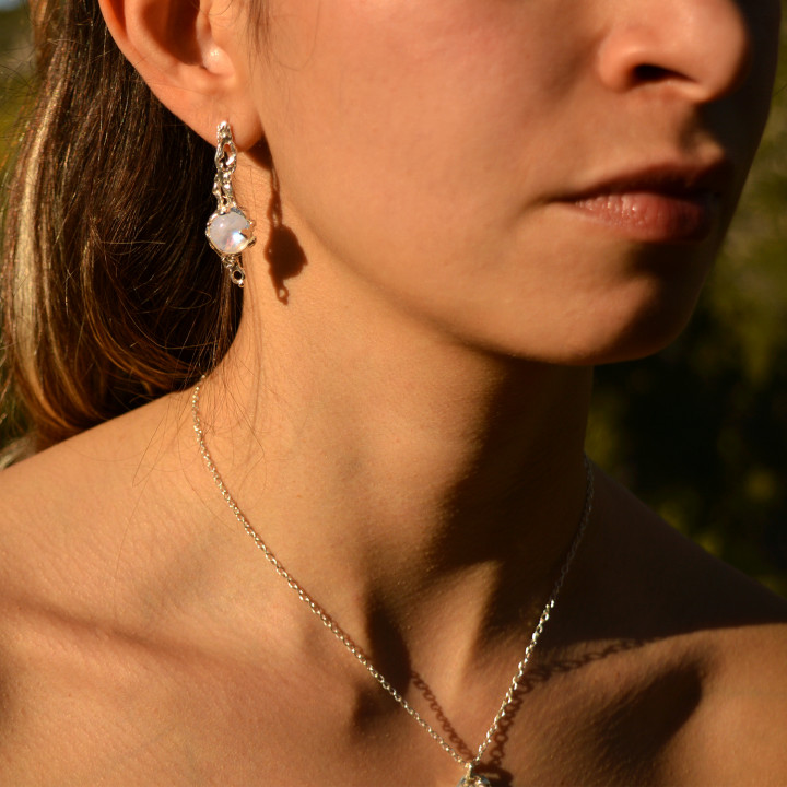 Aurora II Moonstone Σκουλαρίκια