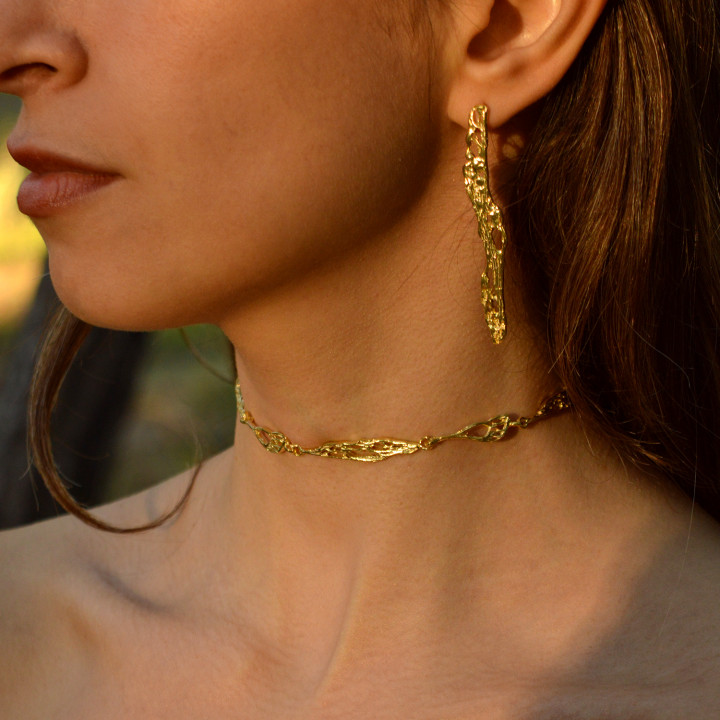 Amyra Choker Necklace