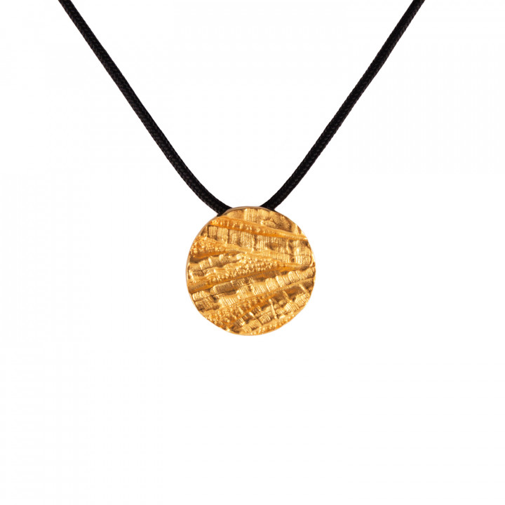 Alisachne Circle Necklace