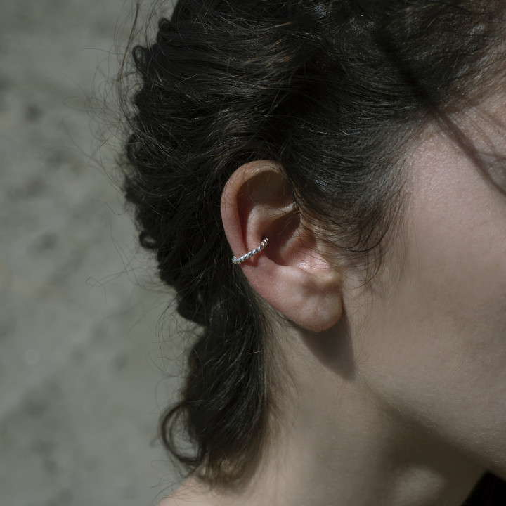 Twist Ear Cuff